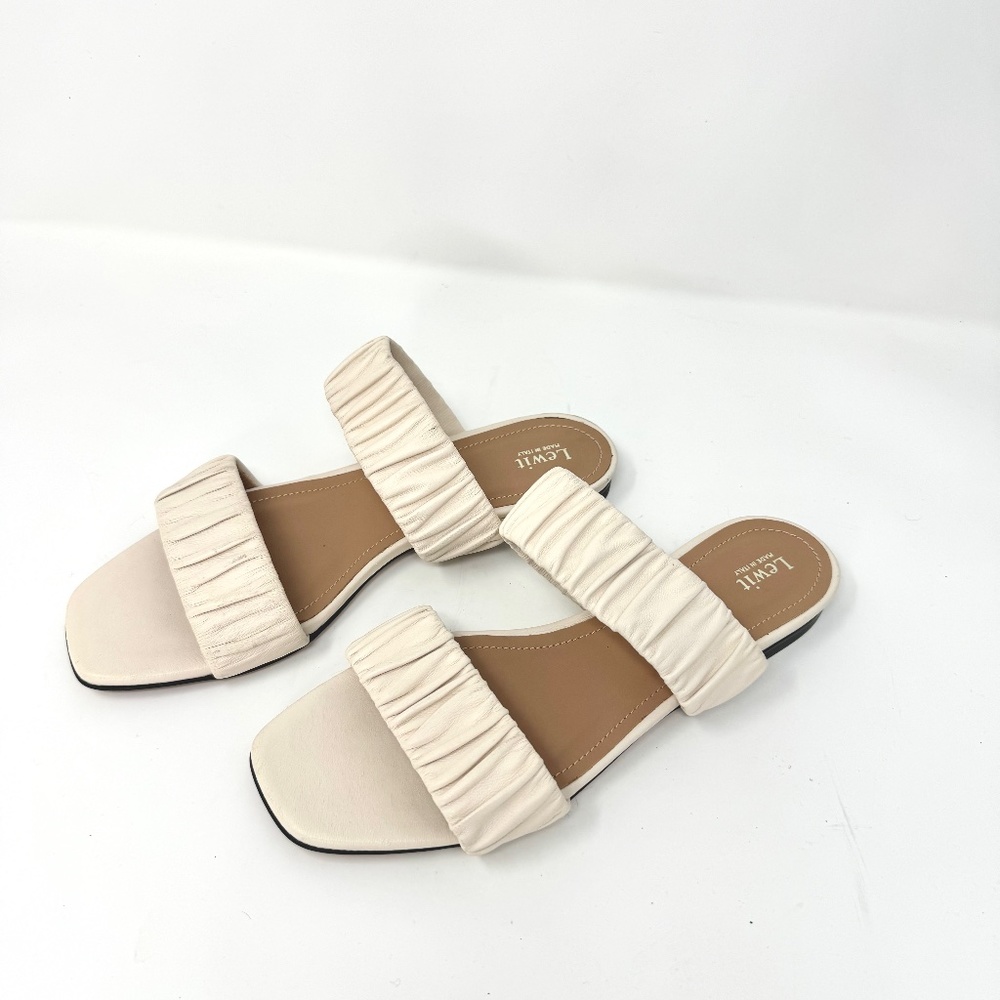 Lewit Elena Ruched Slide Sandal